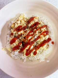 チーズ入り♡とろとろスクランブルエッグ丼-レシピのメイン写真