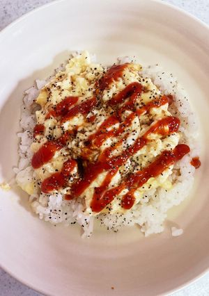 チーズ入り♡とろとろスクランブルエッグ丼-レシピのメイン写真