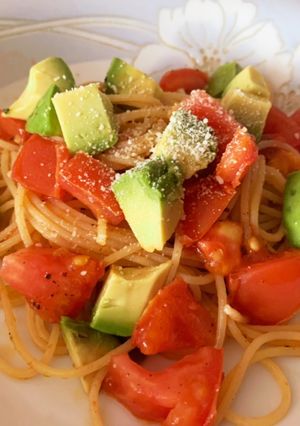 アボカドの風味を生かせ！簡単オイルパスタ-レシピのメイン写真