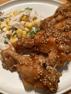 鶏手羽元の甘辛ゴマがらめ&野菜スープ-レシピのメイン写真