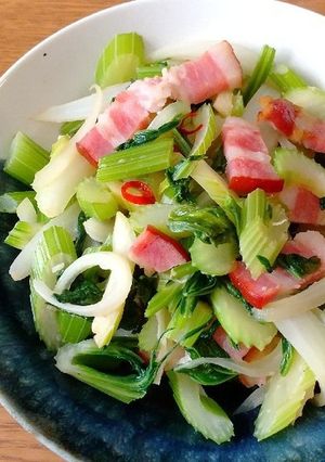セロリのペペロンチーノ風炒め☆-レシピのメイン写真