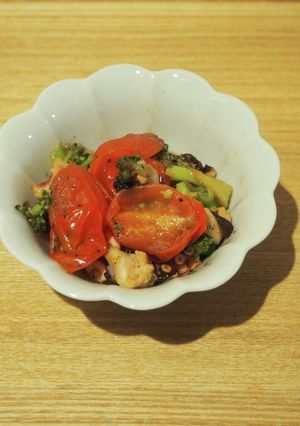 タコとトマトのブロッコリーソース和え-レシピのメイン写真