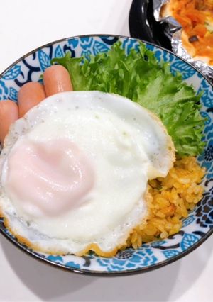 丼2021.10.01 ウィンナ目玉焼き-レシピのメイン写真