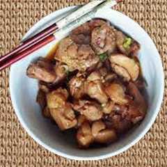 รูปของ 鶏と栗の煮込み