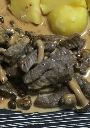 白いビーフストロガノフ-レシピのメイン写真