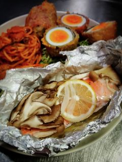 鮭のホイル焼き〜W❨(@≧↺≦@)❩ノ-レシピのメイン写真