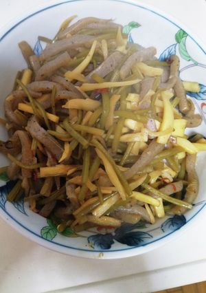 芋づるの炒め煮-レシピのメイン写真