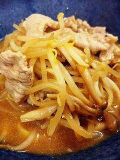家庭で作る豚肉ともやしの味噌ラーメン-レシピのメイン写真