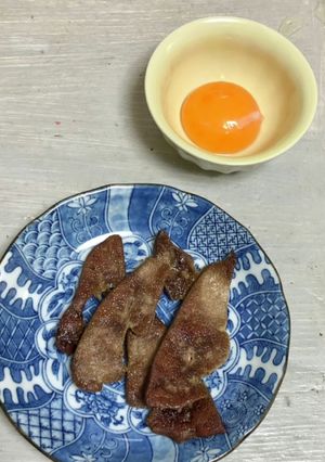 焼きレバーに生卵-レシピのメイン写真