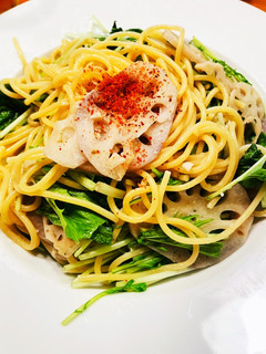《めんつゆで簡単♪》蓮根と水菜のパスタ-レシピのメイン写真