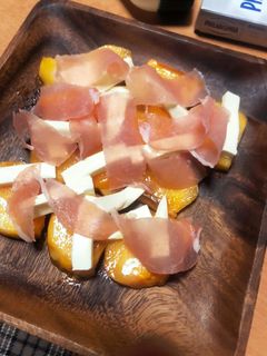 柿とクリームチーズと生ハムのサラダ-レシピのメイン写真