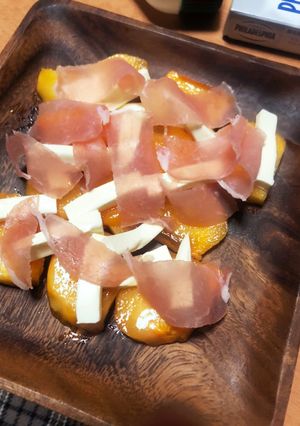 柿とクリームチーズと生ハムのサラダ-レシピのメイン写真