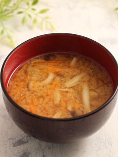 簡単!みょうがと野菜のお味噌汁-レシピのメイン写真