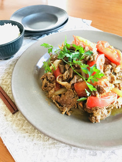 簡単おかず♪牛こまとトマトのカレー炒め-レシピのメイン写真