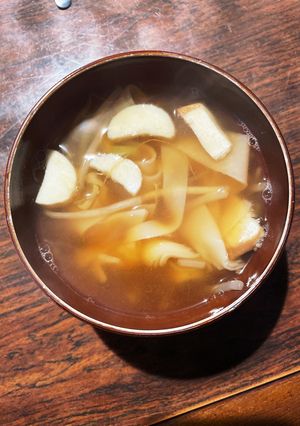 エリンギとモヤシのワンタン風中華スープ-レシピのメイン写真