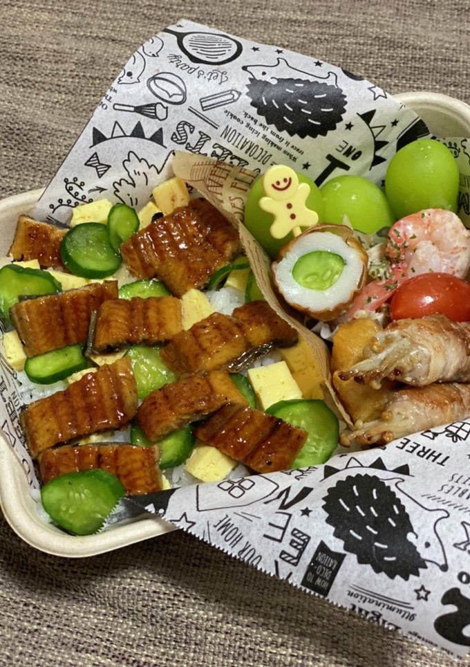 使い捨てお弁当箱〜うなぎのちらし寿司-レシピのメイン写真
