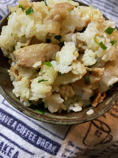 ニラと豚バラ肉だけで簡単美味しい混ぜご飯-レシピのメイン写真