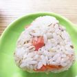 子ども大好き!豆腐のたれでサケおにぎり