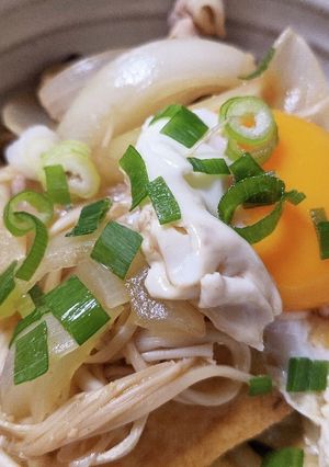 すき焼きのもとで！月見鍋焼きうどん-レシピのメイン写真
