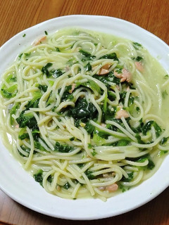 秋鮭とほうれん草のスープパスタ-レシピのメイン写真