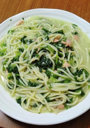 秋鮭とほうれん草のスープパスタ-レシピのメイン写真
