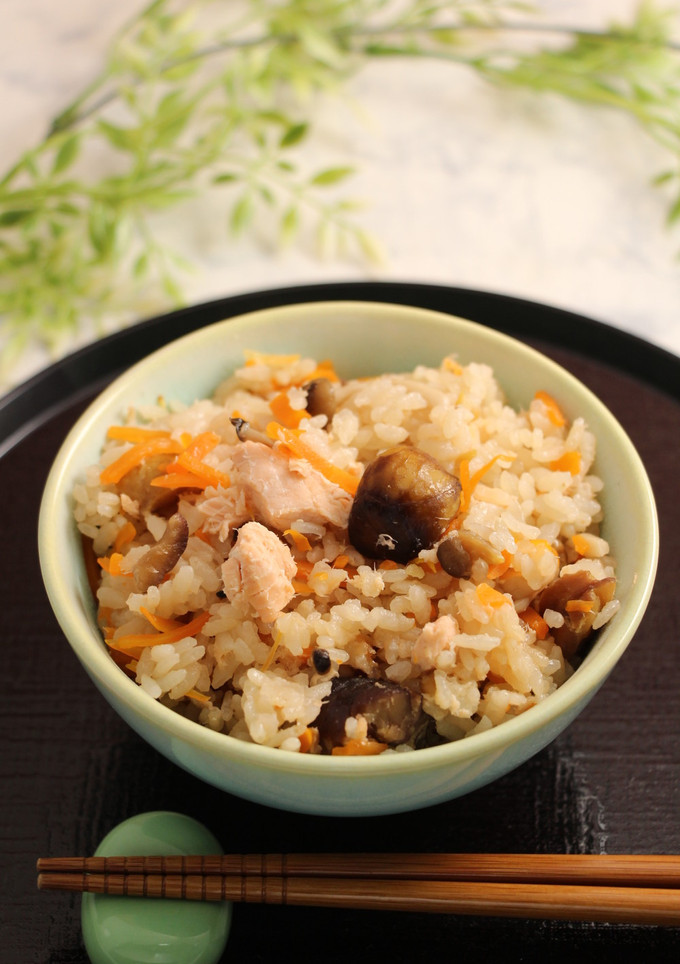 簡単！銀鮭と甘栗の炊き込みご飯　おこわ風-レシピのメイン写真