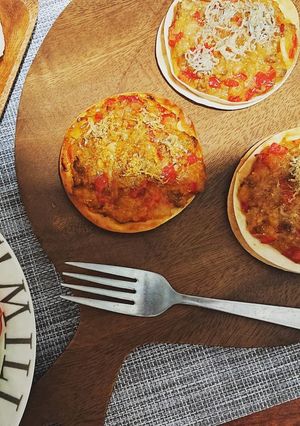 餃子の皮で作る簡単ピザ-レシピのメイン写真