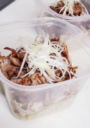 豚肉もやしのネギご飯丼-レシピのメイン写真