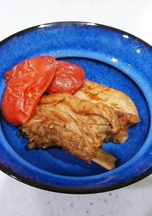 食べ応え満点☆スペアリブとトマトの煮込み-レシピのメイン写真