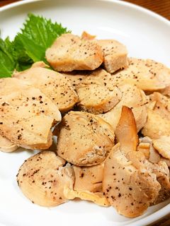 香り豊か♡手作り鶏ハムで作るおつまみ燻製-レシピのメイン写真
