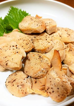 香り豊か♡手作り鶏ハムで作るおつまみ燻製-レシピのメイン写真
