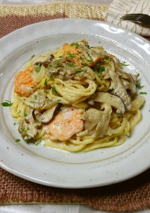 鮭ときのこのクリームパスタ-レシピのメイン写真