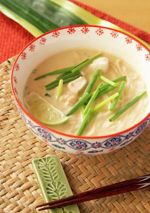 タイ風☆鶏肉のスパイシートムヤムヌードル-レシピのメイン写真
