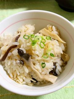 【秋の味覚】きのこの炊き込みご飯-レシピのメイン写真