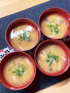 大根おろし入り♪しめじのお味噌汁-レシピのメイン写真