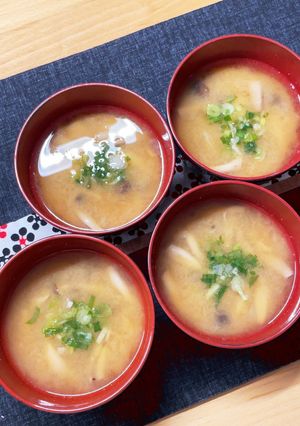 大根おろし入り♪しめじのお味噌汁-レシピのメイン写真
