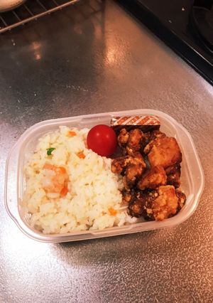 えびピラフと唐揚げのお弁当-レシピのメイン写真