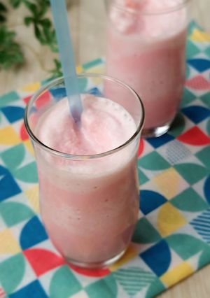 冷凍すいかと牛乳deすいかシェイク♪-レシピのメイン写真