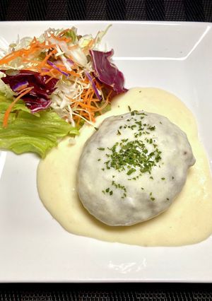 よし丸チーズソースのハンバーグ-レシピのメイン写真