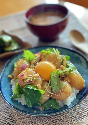 ホタテのポキ丼-レシピのメイン写真