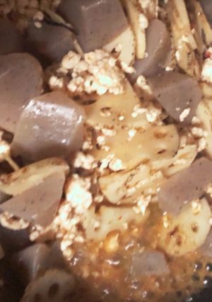 レンコンとこんにゃくとひき肉の甘辛炒め-レシピのメイン写真