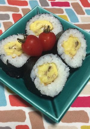 超簡単☆お弁当にぴったりたまご海苔巻き♫-レシピのメイン写真