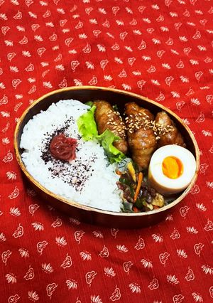 チーズキャベツ肉巻きと青椒肉絲弁当-レシピのメイン写真