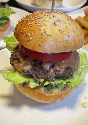 バンズから！手作りハンバーガー-レシピのメイン写真