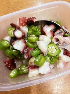 麺つゆで和えるだけ♪タコオクラ-レシピのメイン写真