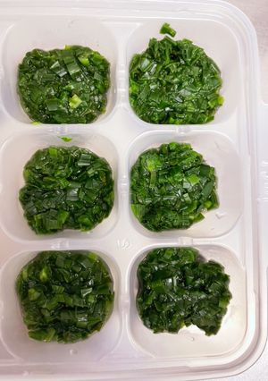 【離乳食後期】レンジでニラ-レシピのメイン写真