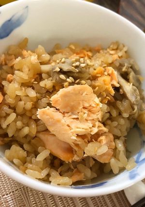 簡単◎秋鮭と舞茸の炊き込みご飯-レシピのメイン写真