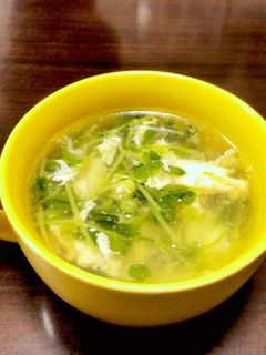 豆苗と卵の簡単ヘルシースープ-レシピのメイン写真