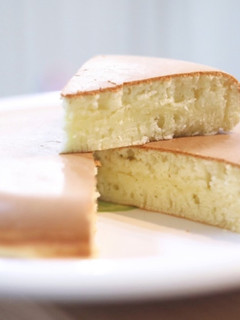 生クリームたっぷり♡幸せのパンケーキ-レシピのメイン写真