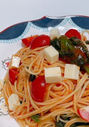 混ぜるだけトマトとほうれんそうのパスタ-レシピのメイン写真